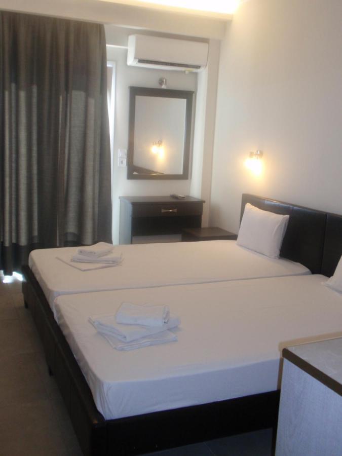 Hotel Banbus Loutra Edipsou  Esterno foto