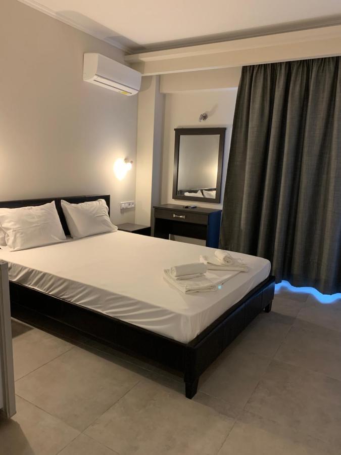 Hotel Banbus Loutra Edipsou  Esterno foto