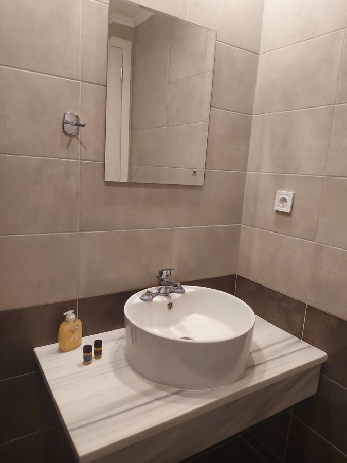 Hotel Banbus Loutra Edipsou  Esterno foto