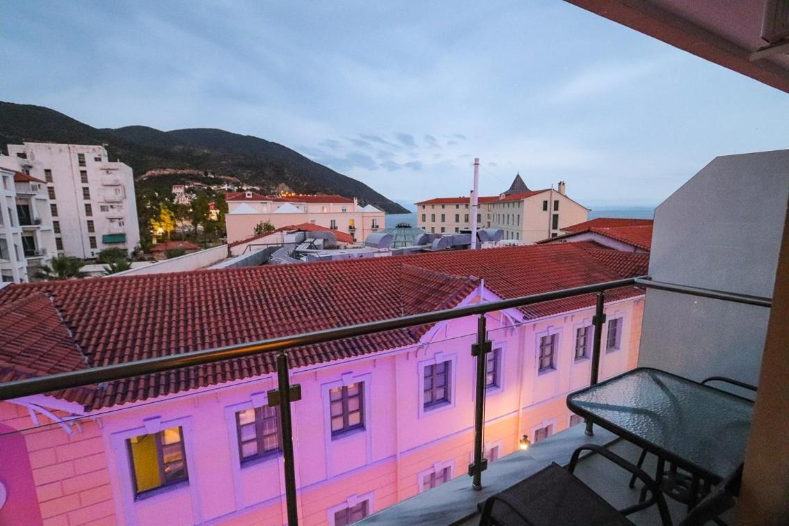 Hotel Banbus Loutra Edipsou  Esterno foto