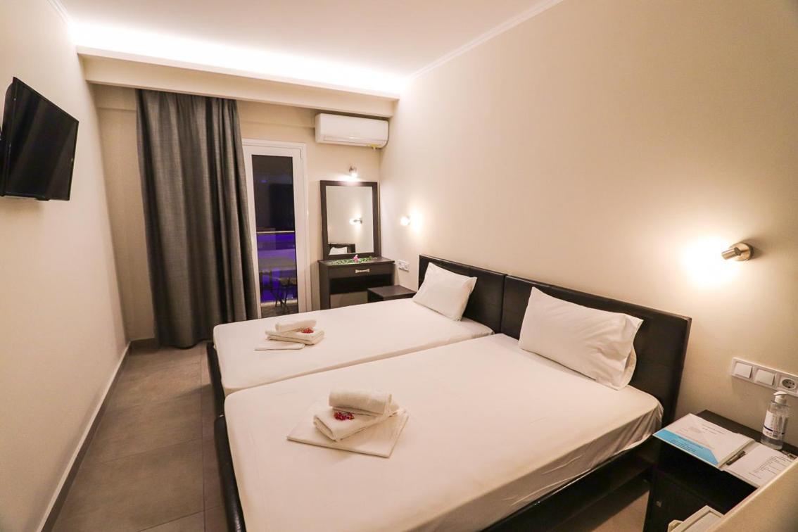 Hotel Banbus Loutra Edipsou  Esterno foto